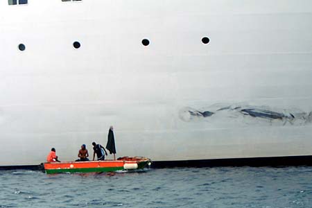 068hatian_boat