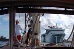 064arrive_nassau