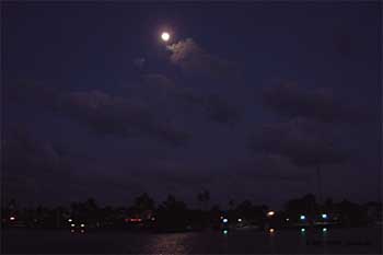 019lk_worth_moon